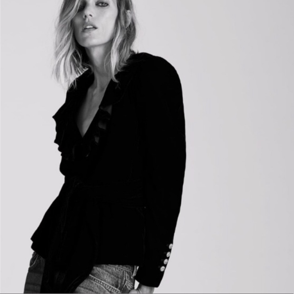 ZARA Ruffle Velvet Blazer - Picture 7 of 13